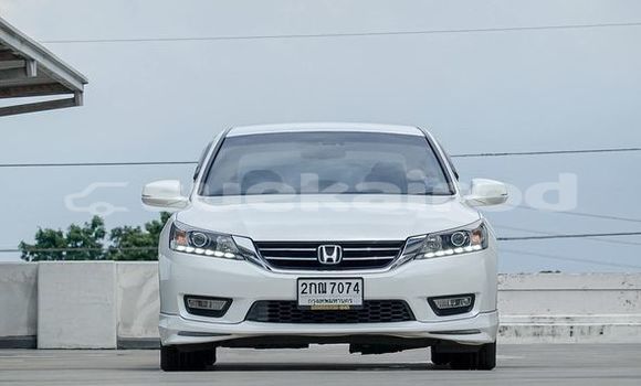 ซื้อ รถมือสอง Honda Accord ขาว รถยนต์ ใน %{เมือง} ใน กรุงเทพมหานคร ซื้อ รถมือสอง Honda Accord ขาว รถยนต์ ใน %{เมือง} ใน กรุงเทพมหานคร