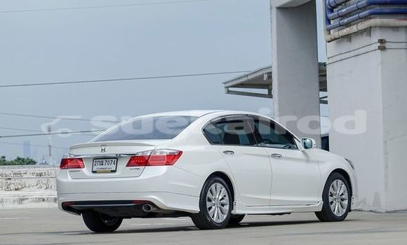 ซื้อ รถมือสอง Honda Accord ขาว รถยนต์ ใน %{เมือง} ใน กรุงเทพมหานคร ซื้อ รถมือสอง Honda Accord ขาว รถยนต์ ใน %{เมือง} ใน กรุงเทพมหานคร