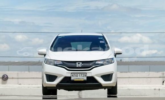 Buy Used Honda Jazz White Car in Bangkok in Bangkok Buy Used Honda Jazz White Car in Bangkok in Bangkok