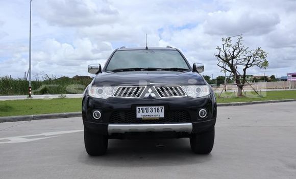 ซื้อ รถมือสอง Mitsubishi Pajero Sport สีดำ รถยนต์ ใน %{เมือง} ใน กรุงเทพมหานคร ซื้อ รถมือสอง Mitsubishi Pajero Sport สีดำ รถยนต์ ใน %{เมือง} ใน กรุงเทพมหานคร