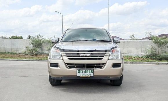 Buy Used Isuzu D-Max Brown Car in Bangkok in Bangkok Buy Used Isuzu D-Max Brown Car in Bangkok in Bangkok