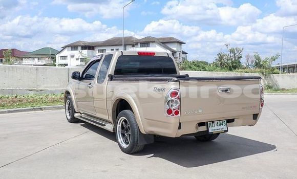 Buy Used Isuzu D-Max Brown Car in Bangkok in Bangkok Buy Used Isuzu D-Max Brown Car in Bangkok in Bangkok