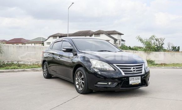 ซื้อ รถมือสอง Nissan Sylphy สีดำ รถยนต์ ใน %{เมือง} ใน กรุงเทพมหานคร