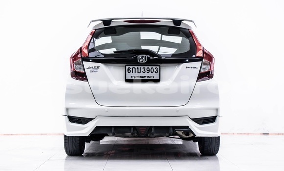 ซื้อ รถมือสอง Honda Jazz ขาว รถยนต์ ใน %{เมือง} ใน กรุงเทพมหานคร ซื้อ รถมือสอง Honda Jazz ขาว รถยนต์ ใน %{เมือง} ใน กรุงเทพมหานคร