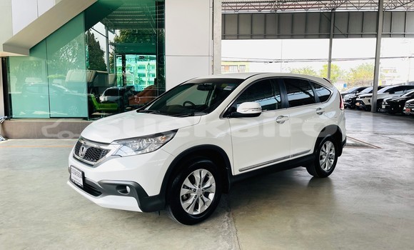 ซื้อ รถมือสอง Honda Civic ขาว รถยนต์ ใน %{เมือง} ใน กรุงเทพมหานคร