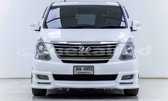 ซื้อ รถมือสอง Hyundai Grand Starex ขาว รถยนต์ ใน %{เมือง} ใน กรุงเทพมหานคร ซื้อ รถมือสอง Hyundai Grand Starex ขาว รถยนต์ ใน %{เมือง} ใน กรุงเทพมหานคร