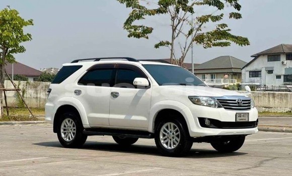 ซื้อ รถมือสอง Toyota Fortuner ขาว รถยนต์ ใน %{เมือง} ใน กรุงเทพมหานคร ซื้อ รถมือสอง Toyota Fortuner ขาว รถยนต์ ใน %{เมือง} ใน กรุงเทพมหานคร