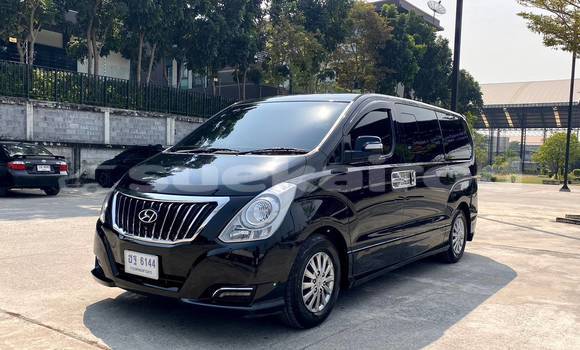 Buy Used Hyundai H1 Black Car in Bangkok in Bangkok
