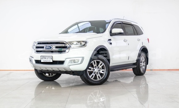 Buy Used Ford Everest White Car in Bangkok in Bangkok