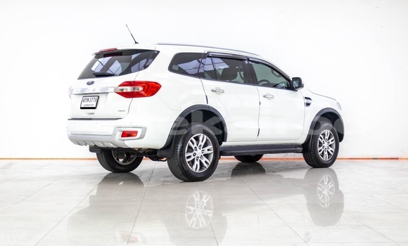 Buy Used Ford Everest White Car in Bangkok in Bangkok Buy Used Ford Everest White Car in Bangkok in Bangkok