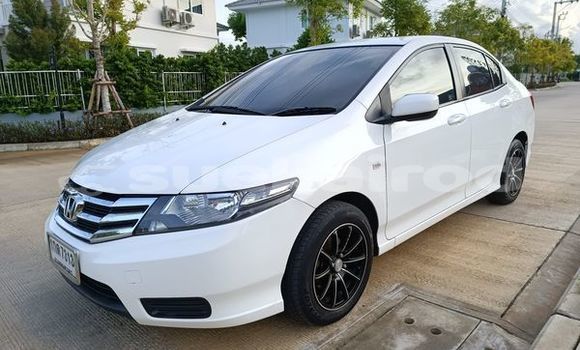 Buy Used Honda City White Car in Bangkok in Bangkok