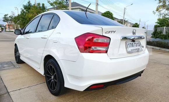 Buy Used Honda City White Car in Bangkok in Bangkok Buy Used Honda City White Car in Bangkok in Bangkok