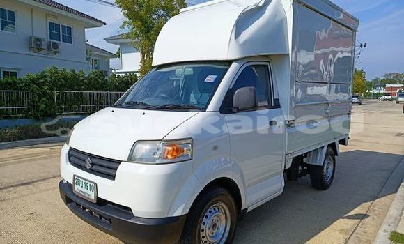 ซื้อ รถมือสอง Suzuki Carry ขาว รถยนต์ ใน %{เมือง} ใน กรุงเทพมหานคร