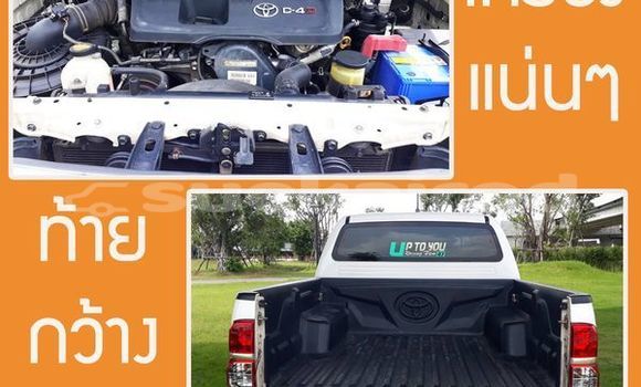 Buy Used Toyota Hiluxe VIGO White Car in Bangkok in Bangkok Buy Used Toyota Hiluxe VIGO White Car in Bangkok in Bangkok