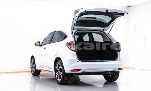 ซื้อ รถมือสอง Honda HR-V ขาว รถยนต์ ใน %{เมือง} ใน กรุงเทพมหานคร ซื้อ รถมือสอง Honda HR-V ขาว รถยนต์ ใน %{เมือง} ใน กรุงเทพมหานคร