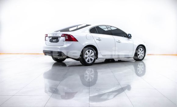 Buy Used Volvo S60 White Car in Bangkok in Bangkok Buy Used Volvo S60 White Car in Bangkok in Bangkok
