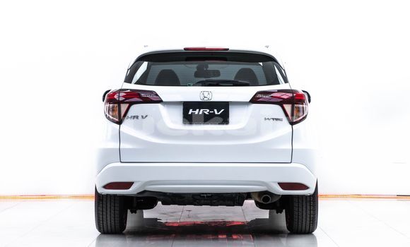 Buy Used Honda HR-V White Car in Bangkok in Bangkok Buy Used Honda HR-V White Car in Bangkok in Bangkok