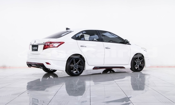 ซื้อ รถมือสอง Toyota Vios ขาว รถยนต์ ใน %{เมือง} ใน นนทบุรี ซื้อ รถมือสอง Toyota Vios ขาว รถยนต์ ใน %{เมือง} ใน นนทบุรี