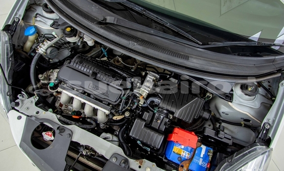 ซื้อ รถมือสอง Honda Brio ขาว รถยนต์ ใน %{เมือง} ใน สมุทรสาคร ซื้อ รถมือสอง Honda Brio ขาว รถยนต์ ใน %{เมือง} ใน สมุทรสาคร