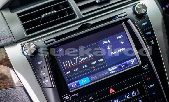 Buy Used Toyota Camry White Car in Samut Sakhon in Samut Sakhon Buy Used Toyota Camry White Car in Samut Sakhon in Samut Sakhon