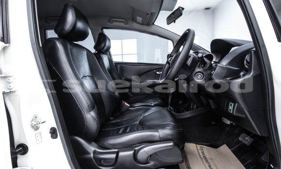 Buy Used Honda Jazz White Car in Samut Sakhon in Samut Sakhon Buy Used Honda Jazz White Car in Samut Sakhon in Samut Sakhon