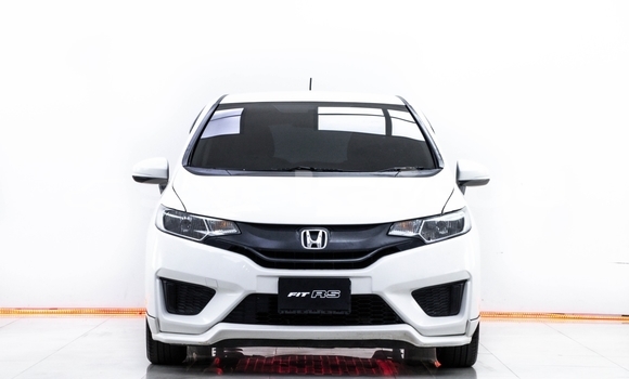 Buy Used Honda Jazz White Car in Samut Sakhon in Samut Sakhon Buy Used Honda Jazz White Car in Samut Sakhon in Samut Sakhon