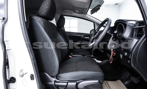 Buy Used Honda Jazz White Car in Samut Sakhon in Samut Sakhon Buy Used Honda Jazz White Car in Samut Sakhon in Samut Sakhon