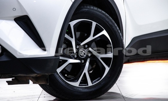 ซื้อ รถมือสอง Toyota C-HR ขาว รถยนต์ ใน %{เมือง} ใน กรุงเทพมหานคร ซื้อ รถมือสอง Toyota C-HR ขาว รถยนต์ ใน %{เมือง} ใน กรุงเทพมหานคร