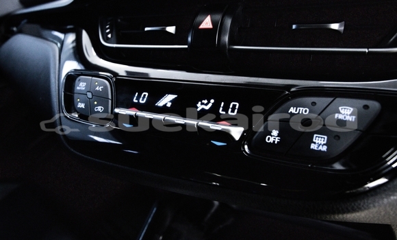 ซื้อ รถมือสอง Toyota C-HR ขาว รถยนต์ ใน %{เมือง} ใน กรุงเทพมหานคร ซื้อ รถมือสอง Toyota C-HR ขาว รถยนต์ ใน %{เมือง} ใน กรุงเทพมหานคร