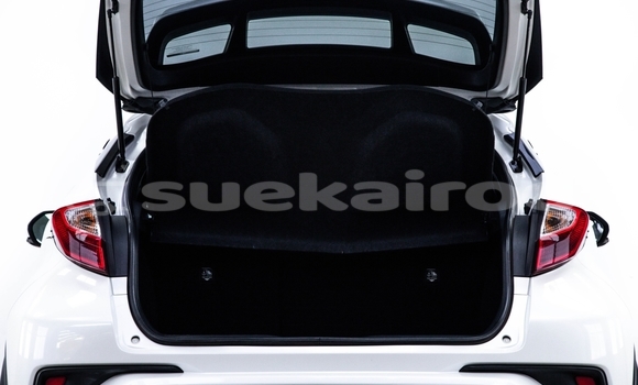 ซื้อ รถมือสอง Toyota C-HR ขาว รถยนต์ ใน %{เมือง} ใน กรุงเทพมหานคร ซื้อ รถมือสอง Toyota C-HR ขาว รถยนต์ ใน %{เมือง} ใน กรุงเทพมหานคร