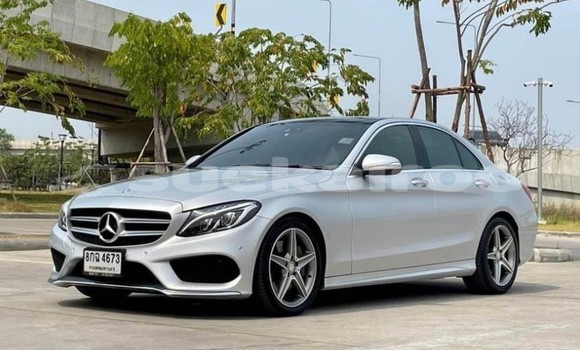 ซื้อ รถมือสอง Mercedes‒Benz C–Class อื่น ๆ รถยนต์ ใน %{เมือง} ใน กรุงเทพมหานคร