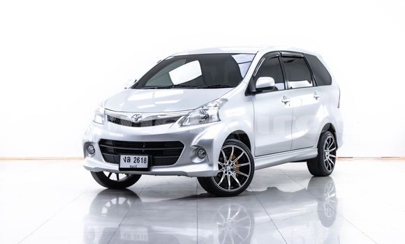Buy Used Toyota Avanza Other Car in Bangkok in Bangkok