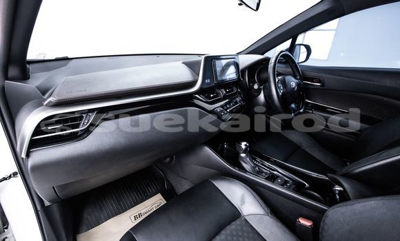 ซื้อ รถมือสอง Toyota C-HR ขาว รถยนต์ ใน %{เมือง} ใน กรุงเทพมหานคร ซื้อ รถมือสอง Toyota C-HR ขาว รถยนต์ ใน %{เมือง} ใน กรุงเทพมหานคร