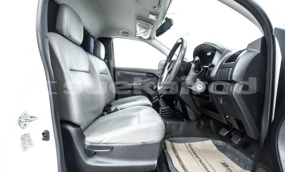 Buy Used Isuzu D-Max White Car in Bangkok in Bangkok Buy Used Isuzu D-Max White Car in Bangkok in Bangkok