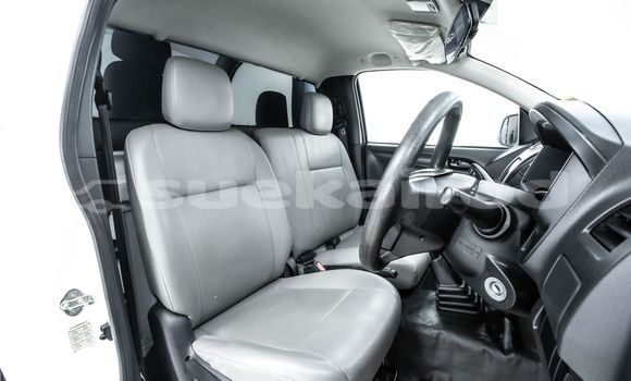 Buy Used Isuzu D-Max White Car in Bangkok in Bangkok Buy Used Isuzu D-Max White Car in Bangkok in Bangkok