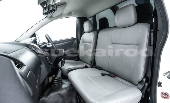 Buy Used Isuzu D-Max White Car in Bangkok in Bangkok Buy Used Isuzu D-Max White Car in Bangkok in Bangkok