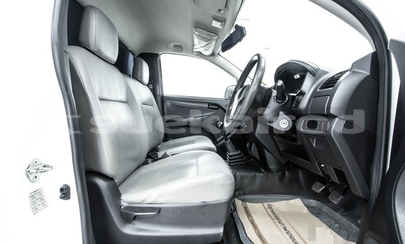 Buy Used Isuzu D–MAX White Car in Bangkok in Bangkok Buy Used Isuzu D–MAX White Car in Bangkok in Bangkok