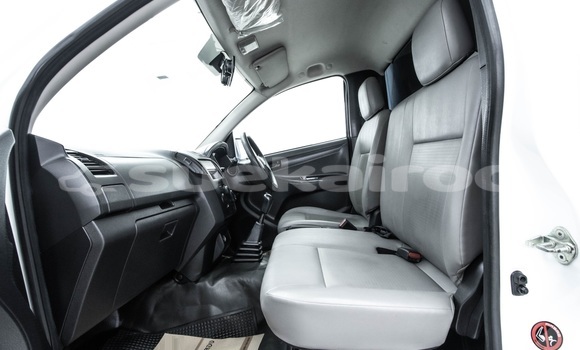 Buy Used Isuzu D–MAX White Car in Bangkok in Bangkok Buy Used Isuzu D–MAX White Car in Bangkok in Bangkok