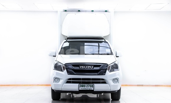 Buy Used Isuzu D–MAX White Car in Bangkok in Bangkok Buy Used Isuzu D–MAX White Car in Bangkok in Bangkok