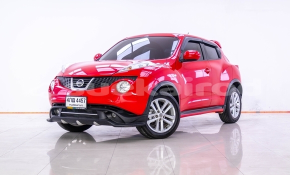 ซื้อ รถมือสอง Nissan Juke สีแดง รถยนต์ ใน %{เมือง} ใน กรุงเทพมหานคร