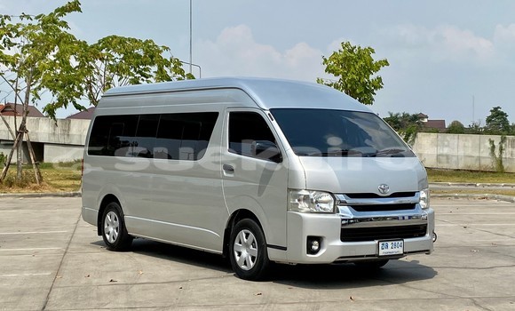 ซื้อ รถมือสอง Toyota Commuter เงิน รถยนต์ ใน %{เมือง} ใน กรุงเทพมหานคร ซื้อ รถมือสอง Toyota Commuter เงิน รถยนต์ ใน %{เมือง} ใน กรุงเทพมหานคร