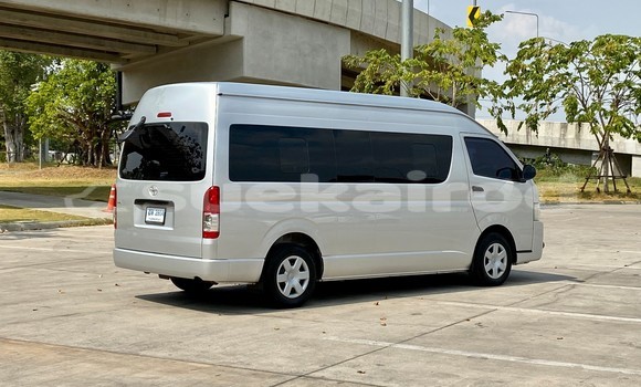 ซื้อ รถมือสอง Toyota Commuter เงิน รถยนต์ ใน %{เมือง} ใน กรุงเทพมหานคร ซื้อ รถมือสอง Toyota Commuter เงิน รถยนต์ ใน %{เมือง} ใน กรุงเทพมหานคร