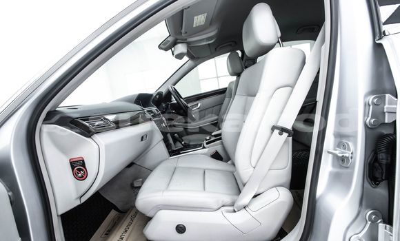 ซื้อ รถมือสอง Mercedes-Benz E200 อื่น ๆ รถยนต์ ใน %{เมือง} ใน กรุงเทพมหานคร ซื้อ รถมือสอง Mercedes-Benz E200 อื่น ๆ รถยนต์ ใน %{เมือง} ใน กรุงเทพมหานคร