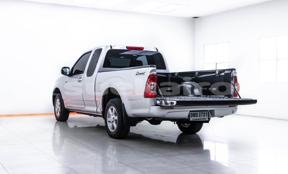 Buy Used Isuzu D–MAX Silver Car in Bangkok in Bangkok Buy Used Isuzu D–MAX Silver Car in Bangkok in Bangkok