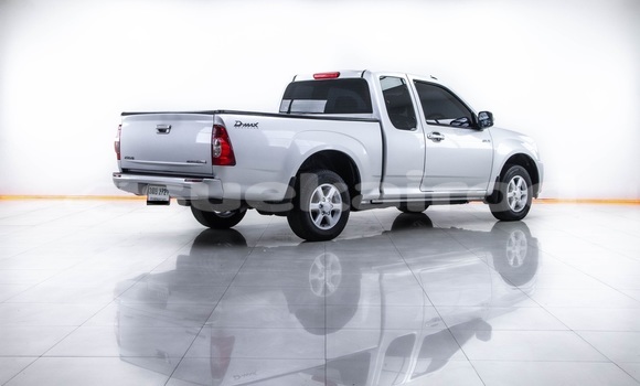 Buy Used Isuzu D–MAX Silver Car in Bangkok in Bangkok Buy Used Isuzu D–MAX Silver Car in Bangkok in Bangkok