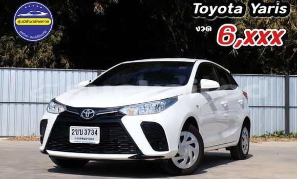 Buy Used Toyota Yaris White Car in Bangkok in Bangkok