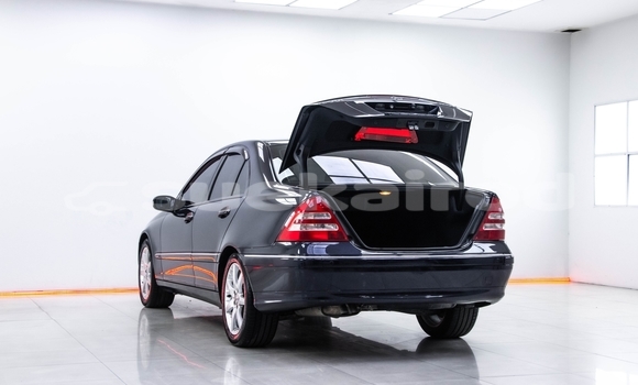 ซื้อ รถมือสอง Mercedes‒Benz C–Class สีน้ำเงิน รถยนต์ ใน %{เมือง} ใน กรุงเทพมหานคร ซื้อ รถมือสอง Mercedes‒Benz C–Class สีน้ำเงิน รถยนต์ ใน %{เมือง} ใน กรุงเทพมหานคร