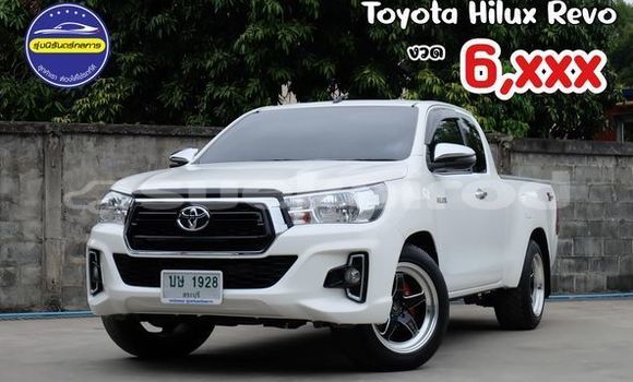 ซื้อ รถมือสอง Toyota Hiluxe Revo ขาว รถยนต์ ใน %{เมือง} ใน กรุงเทพมหานคร