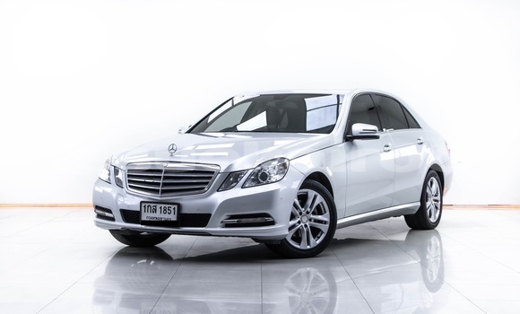 ซื้อ รถมือสอง Mercedes‒Benz E–Class อื่น ๆ รถยนต์ ใน %{เมือง} ใน กรุงเทพมหานคร
