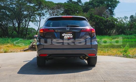 ซื้อ รถมือสอง Honda HR-V สีดำ รถยนต์ ใน %{เมือง} ใน กรุงเทพมหานคร ซื้อ รถมือสอง Honda HR-V สีดำ รถยนต์ ใน %{เมือง} ใน กรุงเทพมหานคร